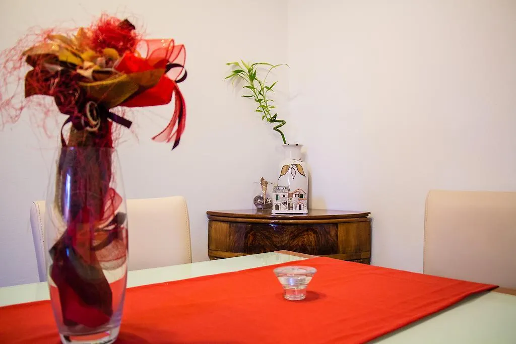 Apartment Leatoni Split